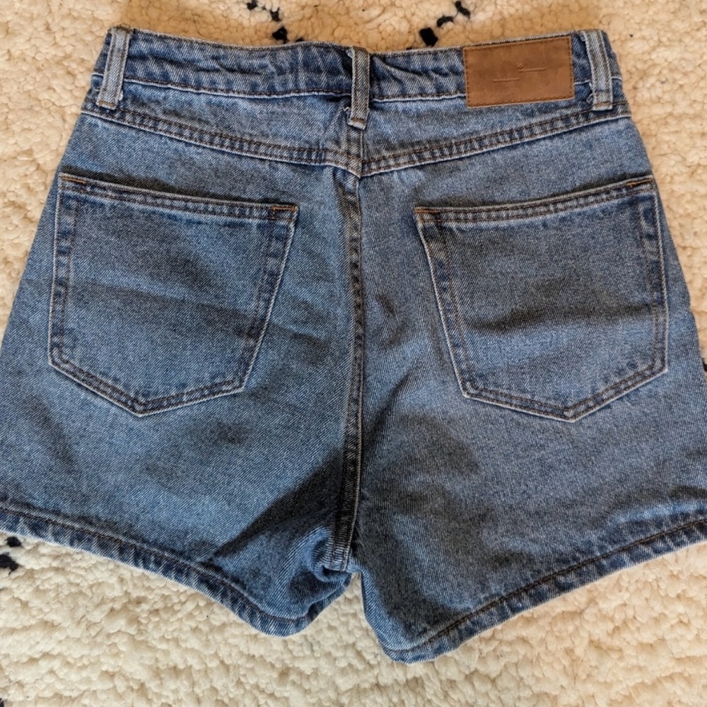 Frank & Oak Classic Blue Jean Shorts - Picture 4 of 4